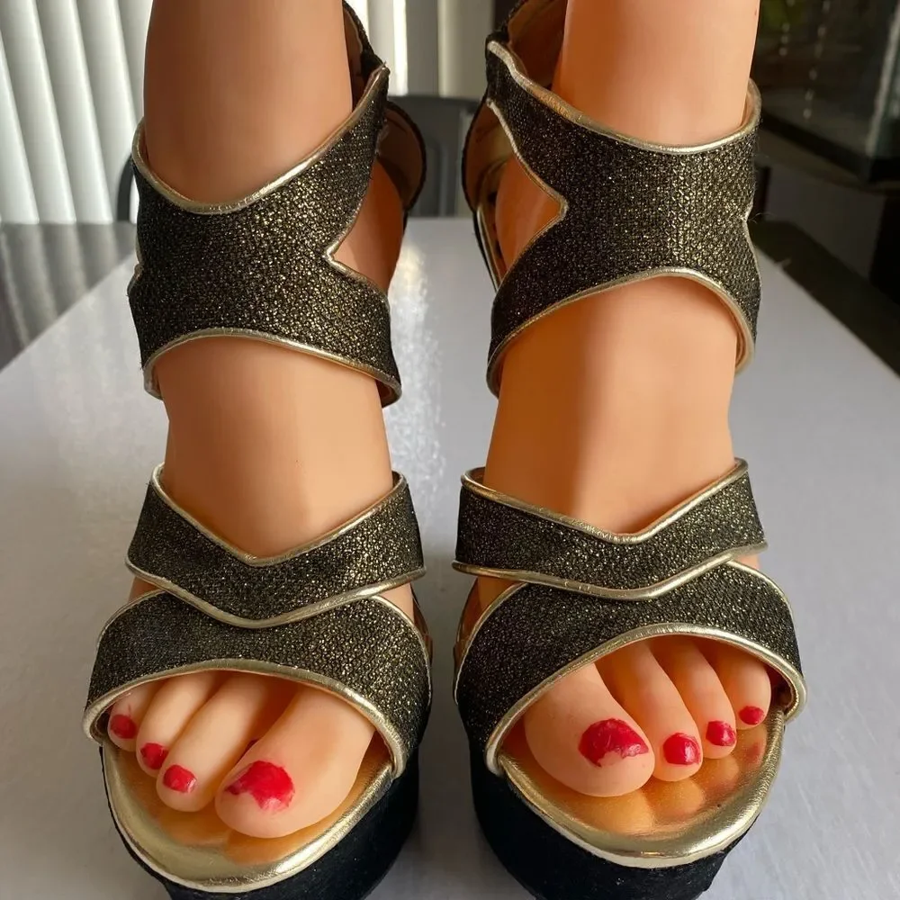 DOLLHOUSE Women’s 6” Platform Sandals Size 8